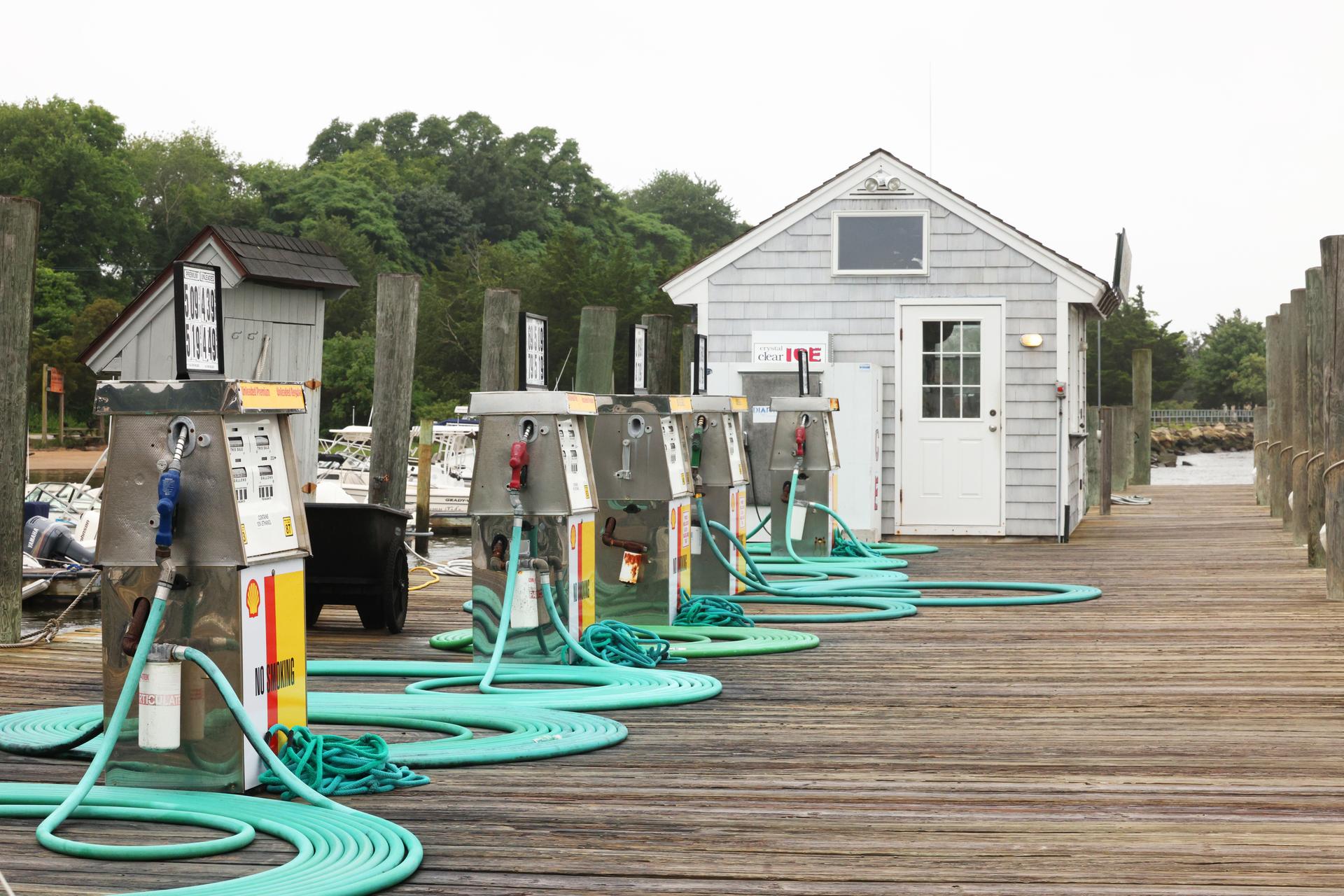 Old Lyme Dock marine fuel gas stations